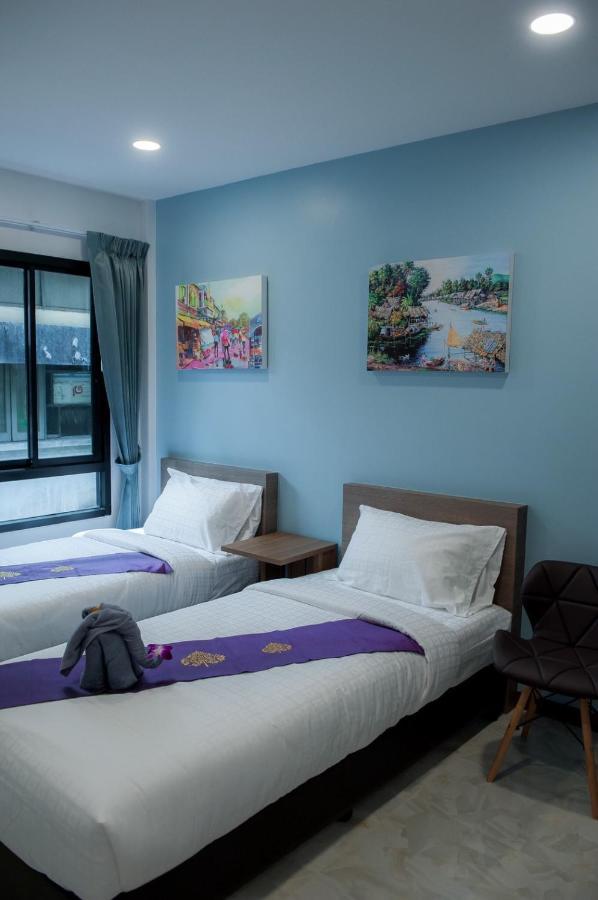The Moon Night Hotel Bangkok Exteriör bild